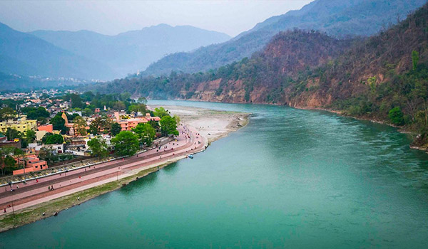 best places to go in april

