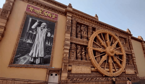 tourist attraction in may in india
